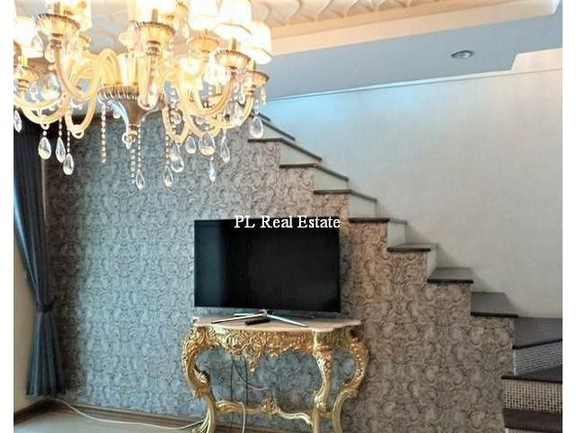 ให้เช่าทาวน์โฮม 3 ชั้น  ทาวน์ อเวนิว พระราม9