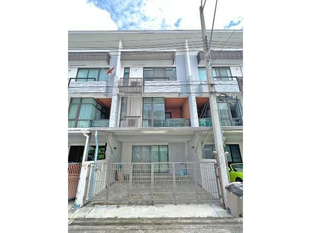 ให้เช่าทาวน์โฮม 3ชั้น โครงการ เพล็กซ์ บางนา