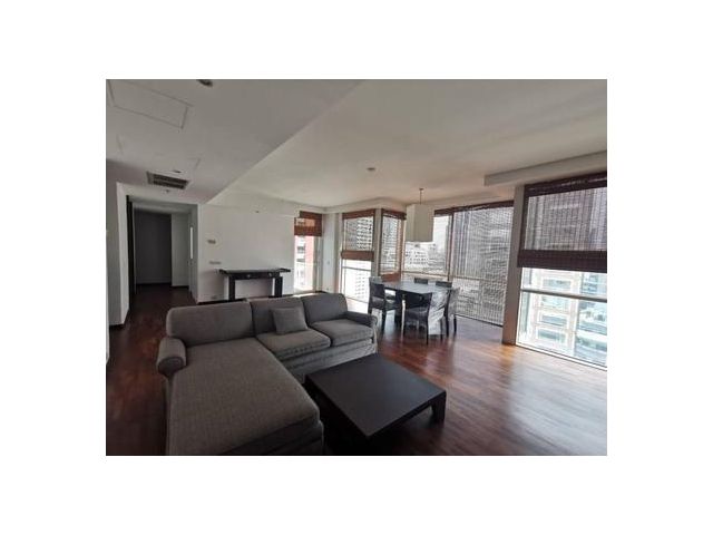 For Sale Langsuan Ville 2 Bed