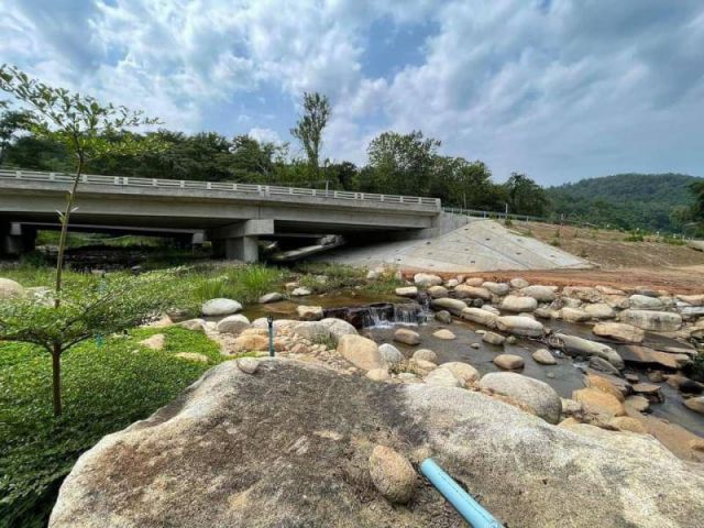 ขายที่ดินดอยสะเก็ด จ.เชียงใหม่ พร้อมบ้านติดลำน้ำ เนื้อที่ 1-1-91 ไร่ #ลดราคา