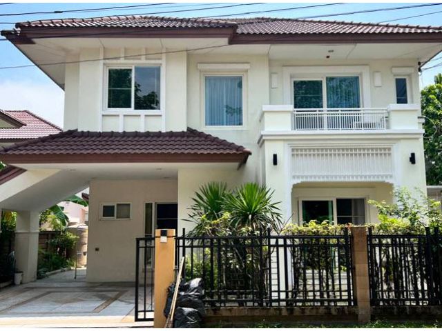 ให้เช่าบ้าน 4 นอน เซนโทร สุขุมวิท113 ใกล้BTS