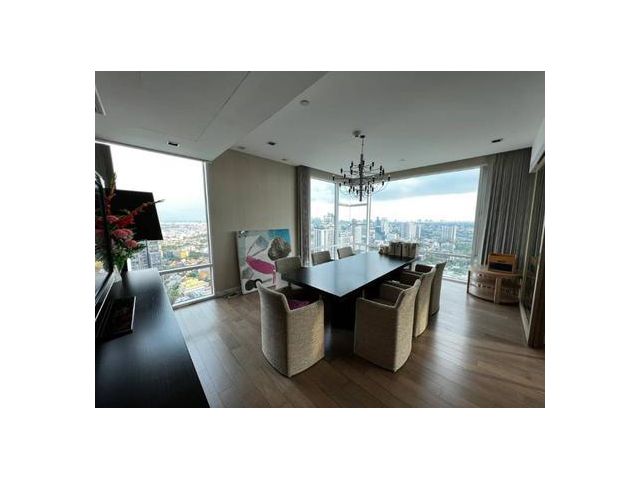 For Sale Fullerton 4 Bed