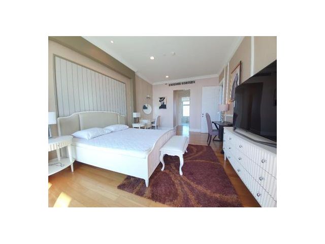 Royce Private Residence Sukhumvit 31 4 Bed