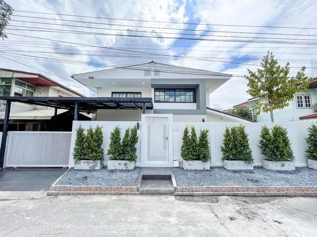 ขายบ้านเดี่ยว 2 ชั้นรีโนเวทใหม่ เนื้อที่ 60 ตรว. 5 ห้องนอน 4 ห้องน้ำ หมู่บ้านเปรมประชา ดอนเมือง เดินทางสะดวก ใกล้รถไฟฟ้