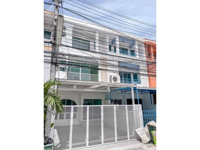 ทาวน์โฮม 3 ชั้น #หมู่บ้านรัชธานี7 สายไหม ภายในตกแต่งสวย ห้องนอนมีห้องน้ำในตัวทุกห้อง ปูพื้น SPC Clicklock อย่างดีลายไม้
