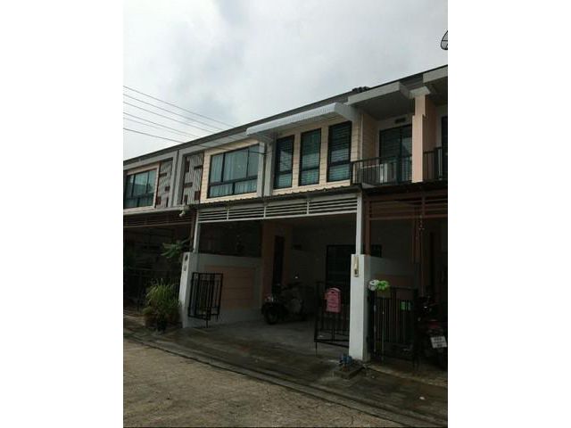 EPL-HR1479 บ้านทาวเฮ้าน์ 2 ชั้น ย่านอ่อนนุช 40