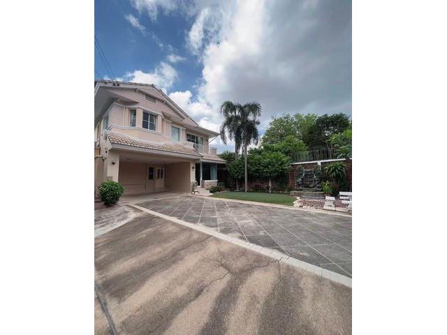 ให้เช่าบ้านเดี่ยว2 ชั้นหลังมุม เนื้อที่ 89 ตารางวา 4 ห้องนอน 4 ห้องน้ำ หมู่บ้านมัณฑนาวัชรพล-รามอินทรา2 ใกล้ทางด่วนรามอิน