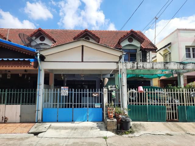 ทาวเฮาส์ 2 ชั้น หมู่บ้านเปรมฤทัยเลคพาร์ค