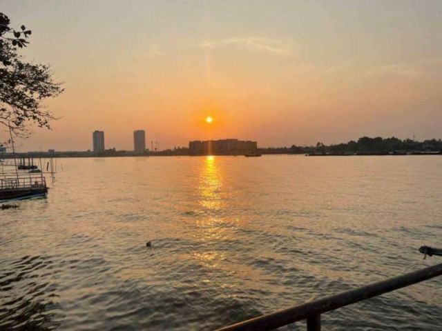 ขายที่ดินติดแม่น้ำเจ้าพระยาขนาดเนื้อที่ 4-0-84 ไร่