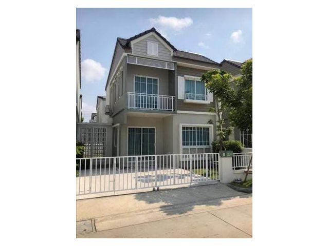 ทาวน์โฮม เดอะวิลเลจ บางนา บางพลี จ.สมุทรปราการ