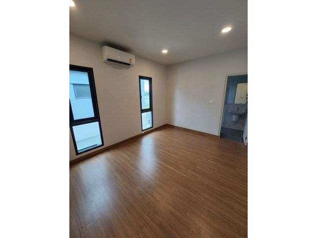 POR1745 ให้เช่า บ้านเดี่ยว 2 ชั้น เซนโทร บางนา