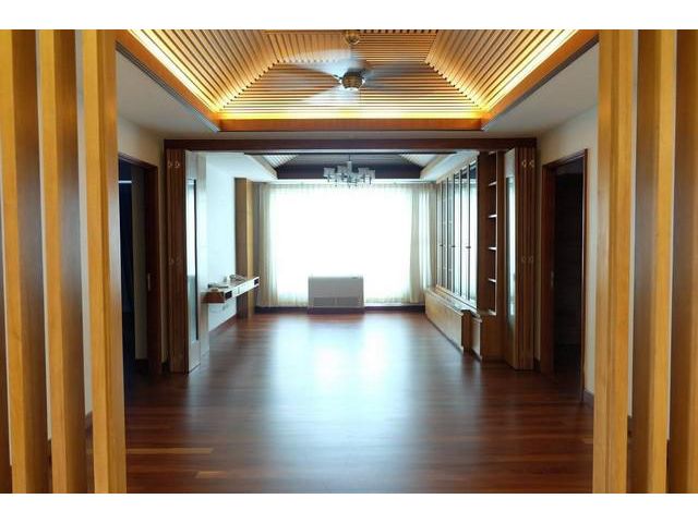 Big unit available!!!! at Tree View Yen Akard