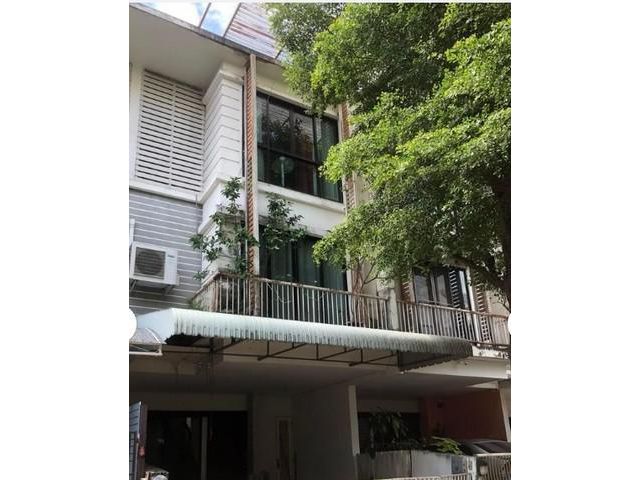 ขายทาวน์โฮม 3 ชั้น  โครงการ อารียา แมนดารีนา