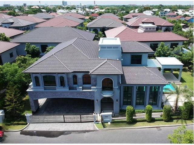 ขายบ้านเดี่ยวThe Grand Pinklao Alpina หลังมุม