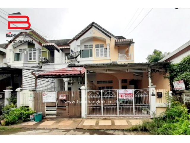 ทาวน์เฮาส์ หมู่บ้าน เสนาวิลล่า 8 เนื้อที่ 24.4 ตรว. ถนนพระยาสุเรนทร์ เขตคลองสามวา