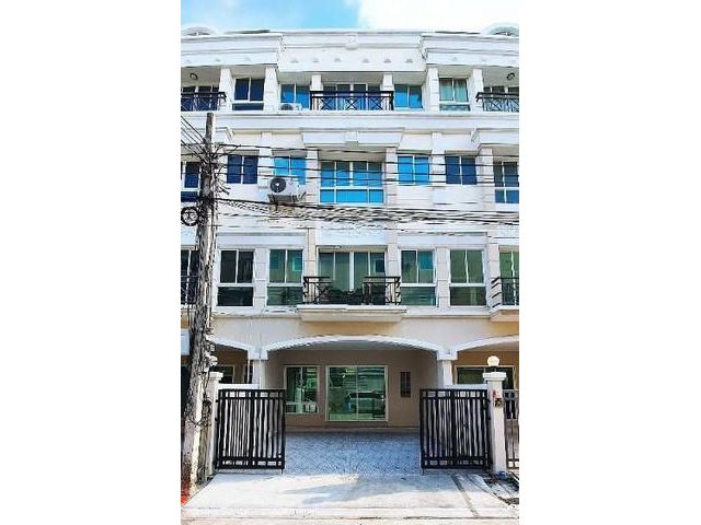 For Rent ทาวน์โฮม โครงการแกรนด์ เดอ วิลล์ ศรีนครินทร์ ใกล้ซีคอนสแควร์