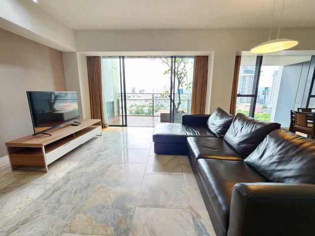 condo The Met  near BTS Chong Nonsi