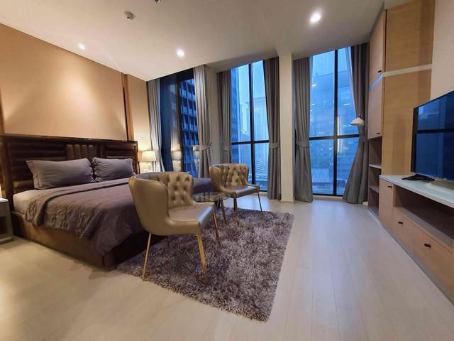 Condo Noble Ploenchit, next to BTS Ploenchit