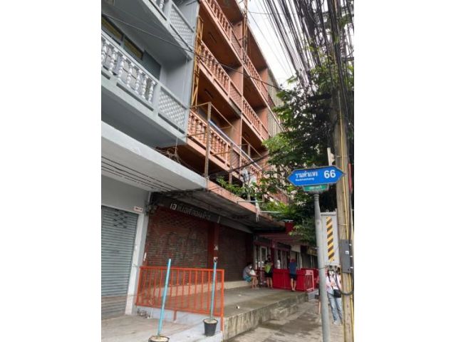 ให้เช่าอาคาร5ชั้น 2 คูหา ติดถนน รามคำแหง 66