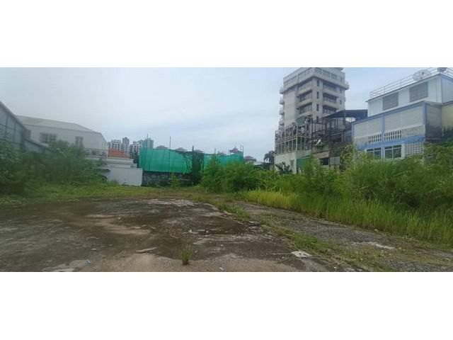 land for sale 1-0-63 rai in Yan Nawa area