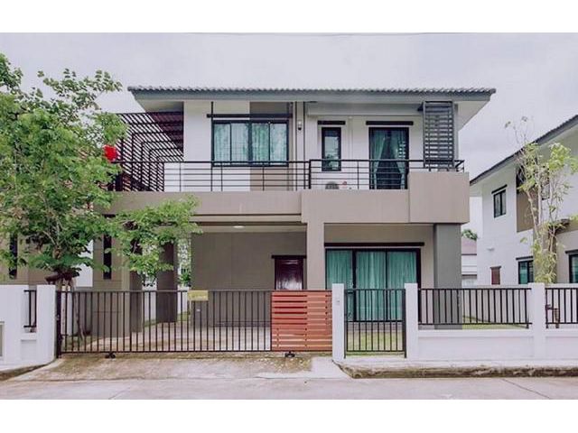 T01958 ขายบ้านสไตล์โมเดิร์น ปริญญดา สันกำแพง