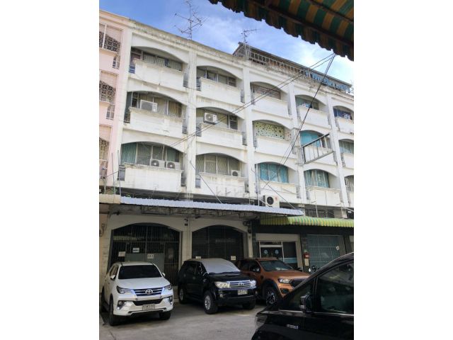 ให้เช่าอาคารพาณิชย์ 4 ชั้น 3 คูหา เนื้อที่ 36 ตารางวา ใกล้สถานีรถไฟฟ้า MRT บางพลัด เหมาะกับการทำธุระกิจหลายประเภท