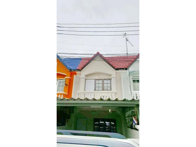 ตลาดลาซาล  BTS สำโรง ด่านสำโรง60-64  2 ชั้น