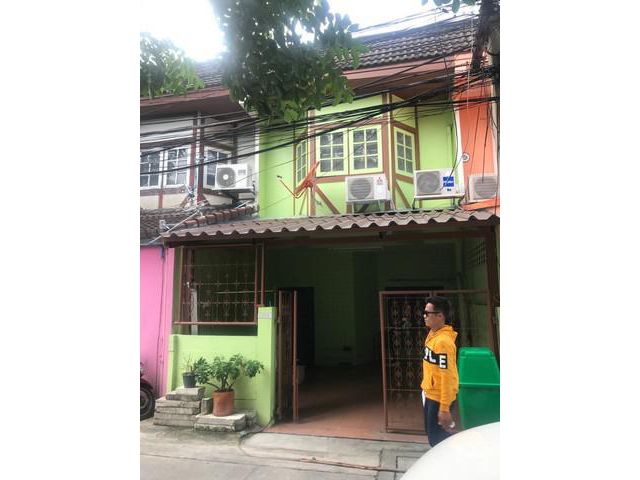 ขายทาวน์เฮ้าส์ 2 ชั้น ลาดพร้าว 122 / รามคำแหง 65