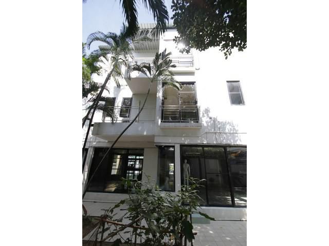 RH1003 House For Rent Ekkamai 22 or Pridi 43