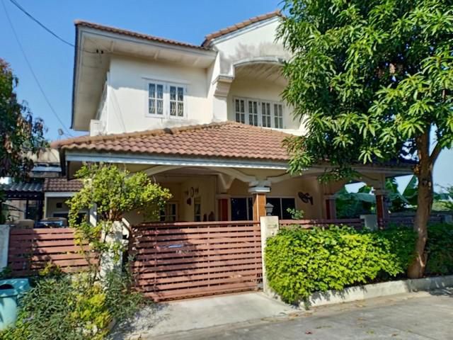 ให้เช่าบ้านเดี่ยว 2ชั้้น เนื้อที่ 37 ตารางวา 3 ห้องนอน 2 ห้องน้ำ หมู่บ้านบุรีรมย์ ซาฟารีย์ ถนนเลียบคลองสอง คลองสามวา