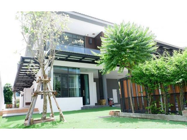 For Rent บ้านเดี่ยว 2 หลัง หมู่บ้านมัณฑนา รามอินทรา-วงแหวน