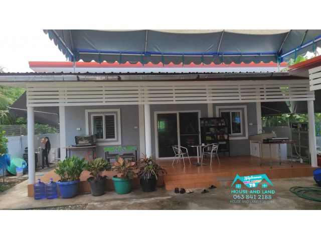 House for sale with land, good location, near the Ping River. The house is in the middle of the community
