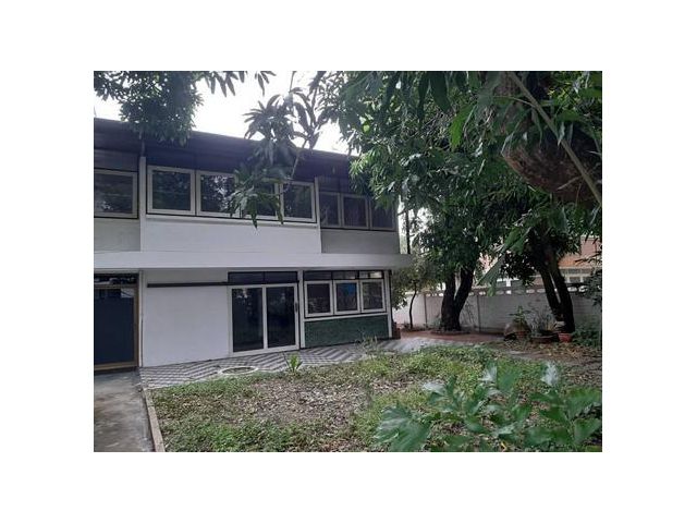 ADN429 ให้เช่าบ้านเดี่ยว 2 ชั้น มีพื้นที่หน้าบ้าน 113 ตร.วา 3 ห้องนอน ซ.พระรามเก้า 41 ใกล้เดอะไนน์ พระรามเก้า