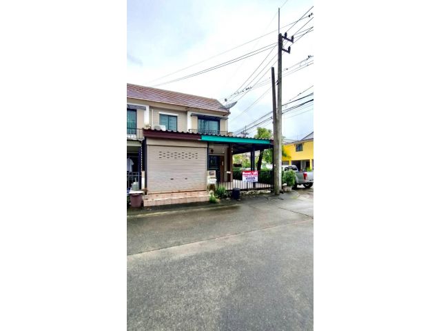 ให้เช่า บ้าน ทาวน์เฮ้าส์ พร้อมเฟอร์  หลังมุม พฤกษา79 คลอง 3  ติดถนน ใกล้รถไฟฟ้า