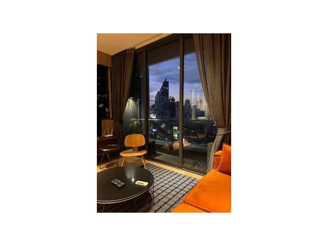BEATNIQ Sukhumvit 32 1 Bed