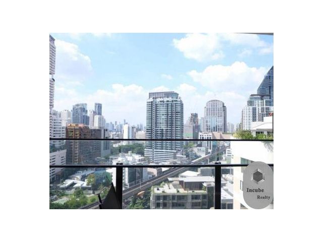 Aequa Sukhumvit 49 1 Bed