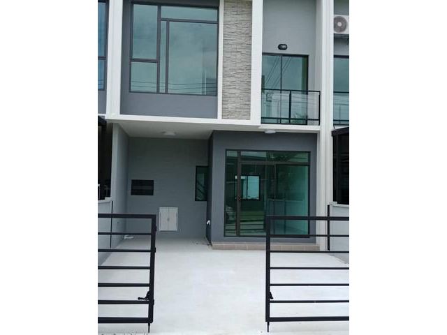 ให้เช่าทาวน์โฮม PLENO รามอินทรา - วงแหวน ติดถนนใหญ
