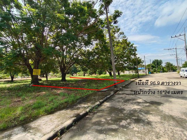 ขายด่วน ที่ดินทำเลทอง ในหมู่บ้านเดอะลากูล3