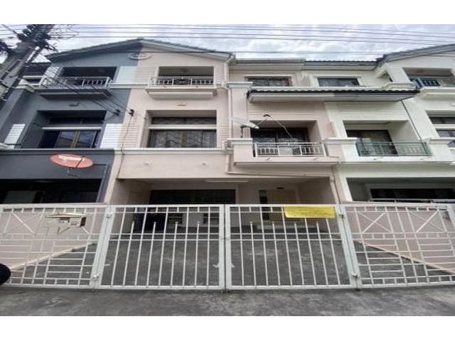 ให้เช่าทาวน์โฮม บ้านกลางเมือง เหม่งจ๋าย – รัชดา