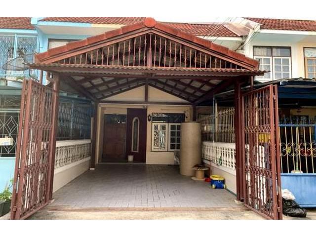 ให้เช่าบ้านทาวน์เฮ้าส์ ซอยลาดพร้าว 41 (ภาวนา)