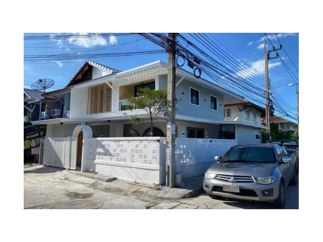 ทาวน์เฮ้าส์ 2ชั้น 24 ตร.ว. หมู่บ้านพฤกษา3 รีโนเวทใหม่ทั้งหลัง บ้านสวยทำเลดี(หลังมุม) ถนนวัดลาดปลาดุก บางบัวทอง