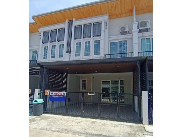 ขายทาวน์โฮม 2 ชั้น โครงการ GOLDEN TOWN 2 ลาดพร้าว-เกษตรนวมินทร์ บ้านตกแต่งพร้อมอยู่ ขนาด 4 ห้องนอน 3 ห้องน้ำ 1 ชั้นลอยสำ