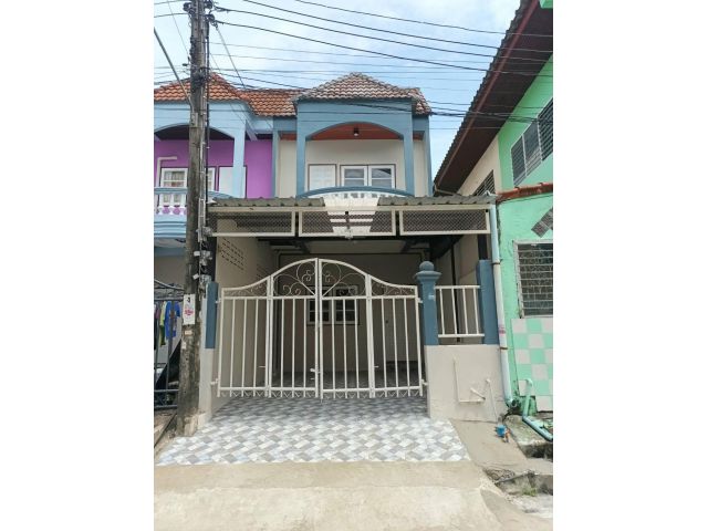 ทาวน์เฮาส์  2 ชั้น #หมู่บ้านรุ่งกิจ7 ร่มเกล้า 42 บ้านหันหน้าทิศเหนือ รีโนเวทใหม่พร้อมอยู่