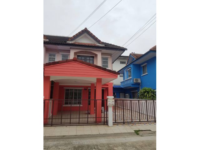 ทาวน์เฮ้าส์ 2 ชั้นหลังมุมใกล้ 7-11 เพียง 50 เมตร #หมู่บ้านเมืองประชา หทัยราษฎร์ 37 พร้อมเข้าอยู่ มีพื้นที่ด้านข้าง