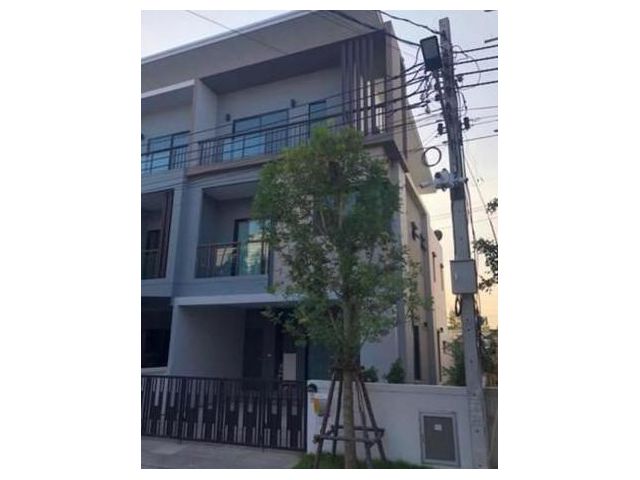 ให้เช่า ทาวน์โฮม 3 ชั้น ธนาคลัสเตอร์ บางใหญ่