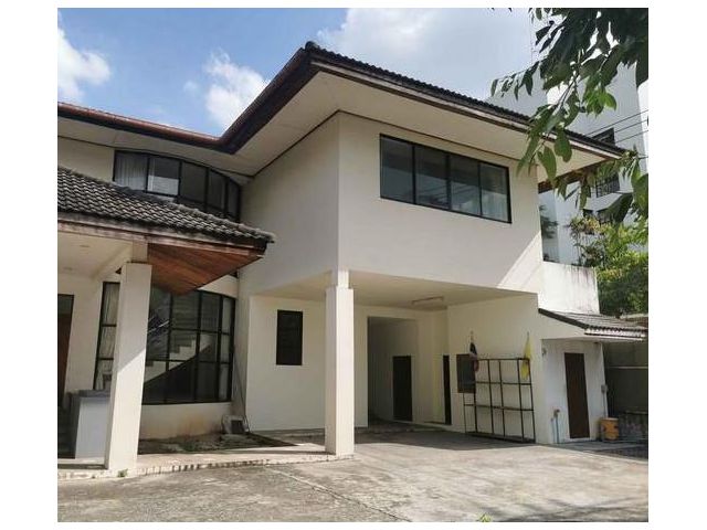 ใหัเช่าบ้านเดี่ยว 2 ชั้น  ลาดพร้าว 64