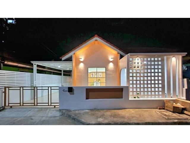 บ้านแฝดชั้นเดียว  38.2 ตร.ว. หมู่บ้านทรัพย์ธานี 2 คลอง9 รังสิต-นครนายก