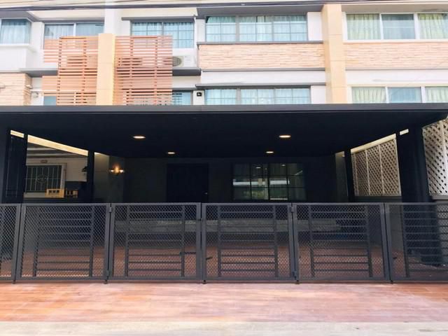 ให้เช่าทาวน์โฮม 3 ชั้น  Town Plus กรุงเทพกรีทา