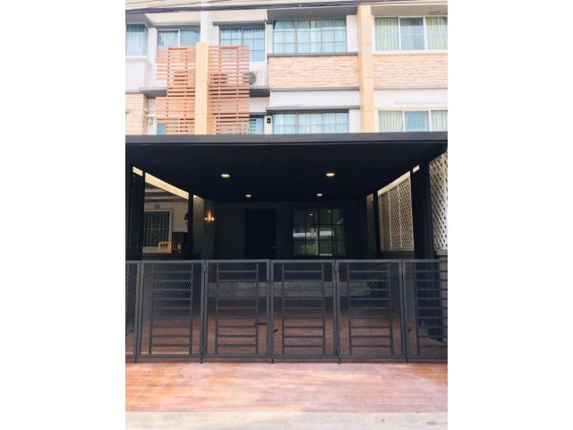 HR1550 ให้เช่าทาวน์โฮม 3ชั้น ย่านถนนกรุงเทพกรีทา Town Plus 3 ห้องนอน 3 ห้องน้ำ