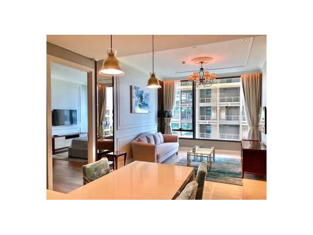 Sindhorn Residence 1 Bed